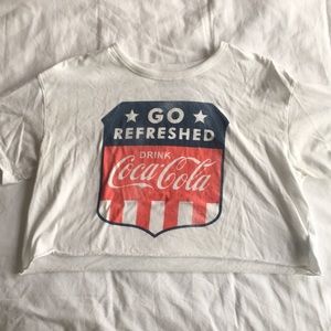 Coca-cola cropped logo t shirt